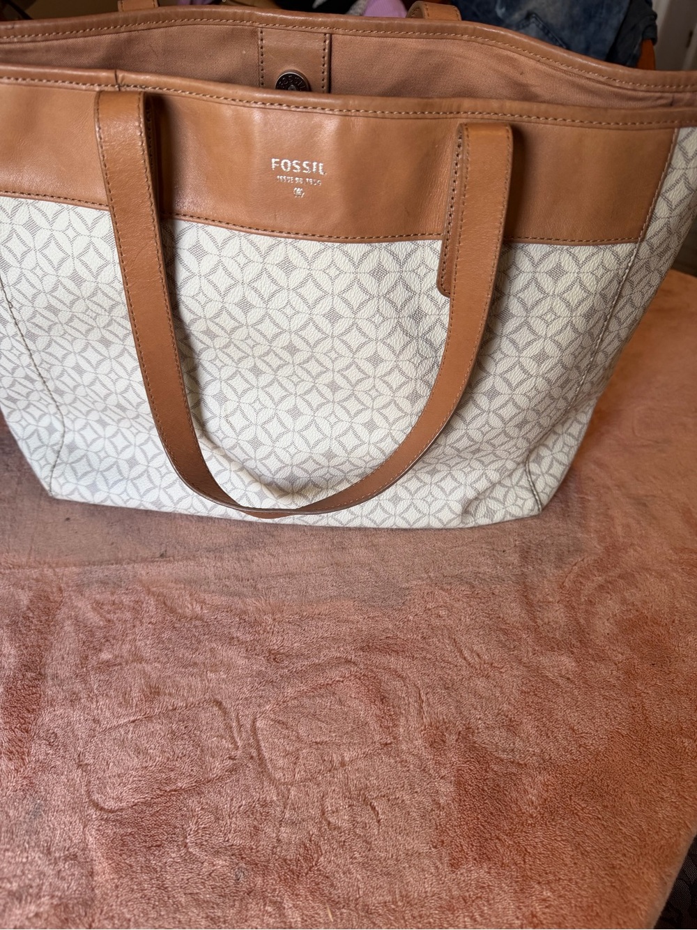 Fossil Tan Leather-Trim Cream Patterned Tote